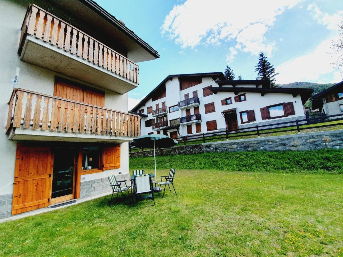 La casa di Matilde - trilocale vicinissimo alle piste da sci La Thuile Esterno foto