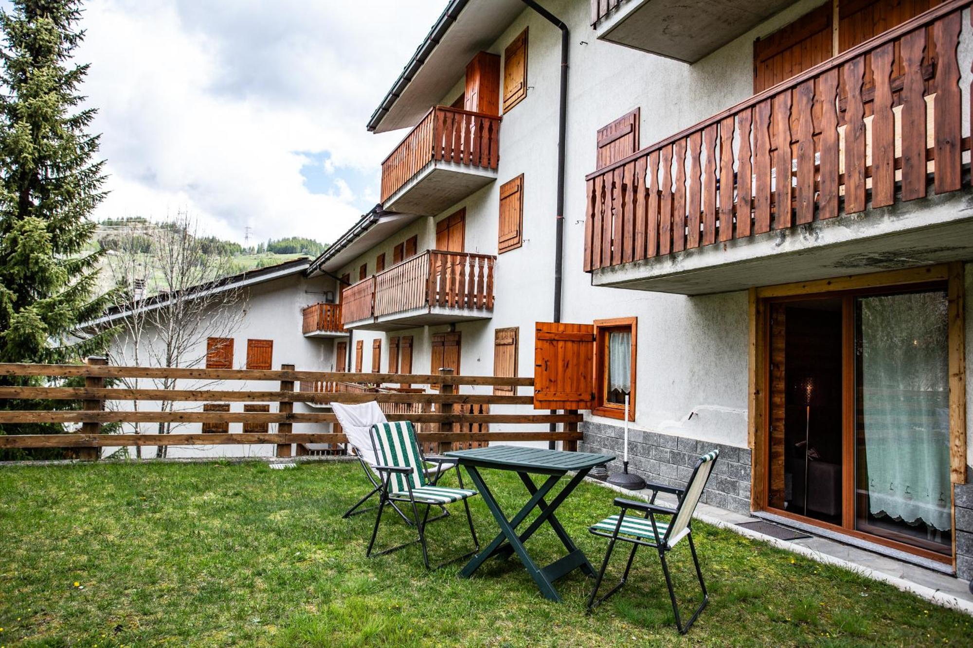La casa di Matilde - trilocale vicinissimo alle piste da sci La Thuile Esterno foto